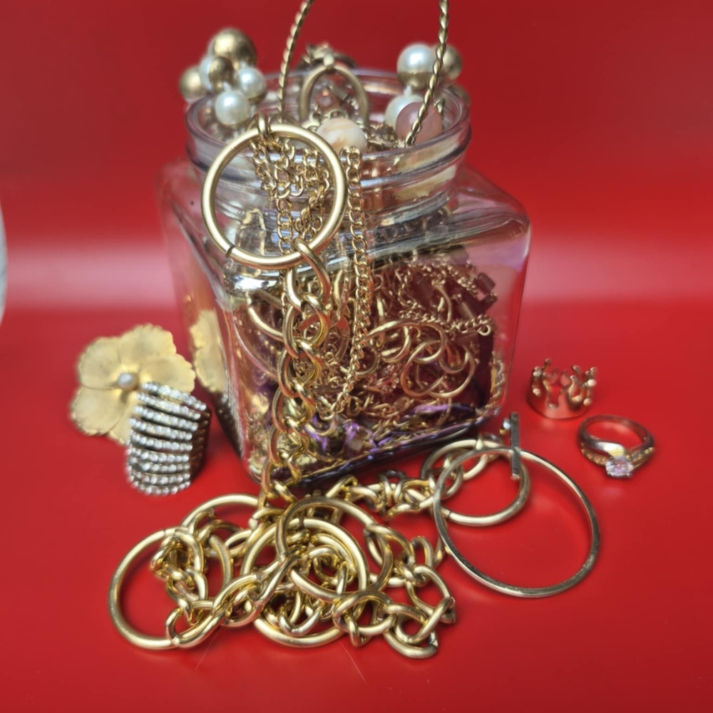 Elegant Gold Mystery Jewelry Jar